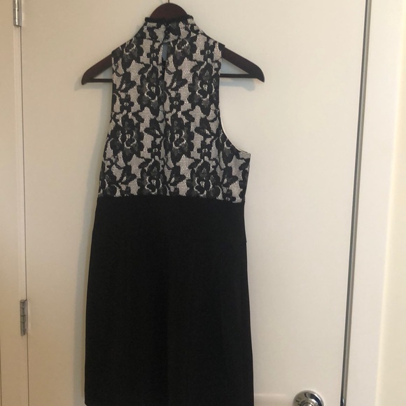 Kenzie Dress- size 10 - Picture 2 of 4